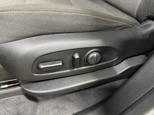 Used 2019 Chevrolet Traverse LT FWD image 22