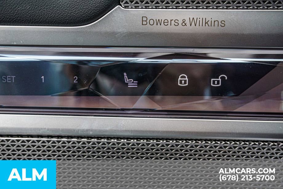 Used 2025 BMW i7 eDrive50 w/ M Sport Package image 54