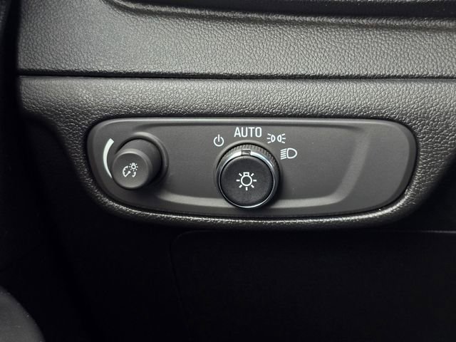 Certified 2023 Chevrolet Bolt LT w/ Infotainment Package FWD image 33