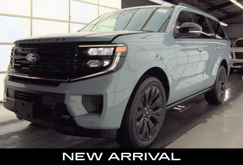 Used 2025 Ford Expedition Platinum w/ Stealth Appearance Package