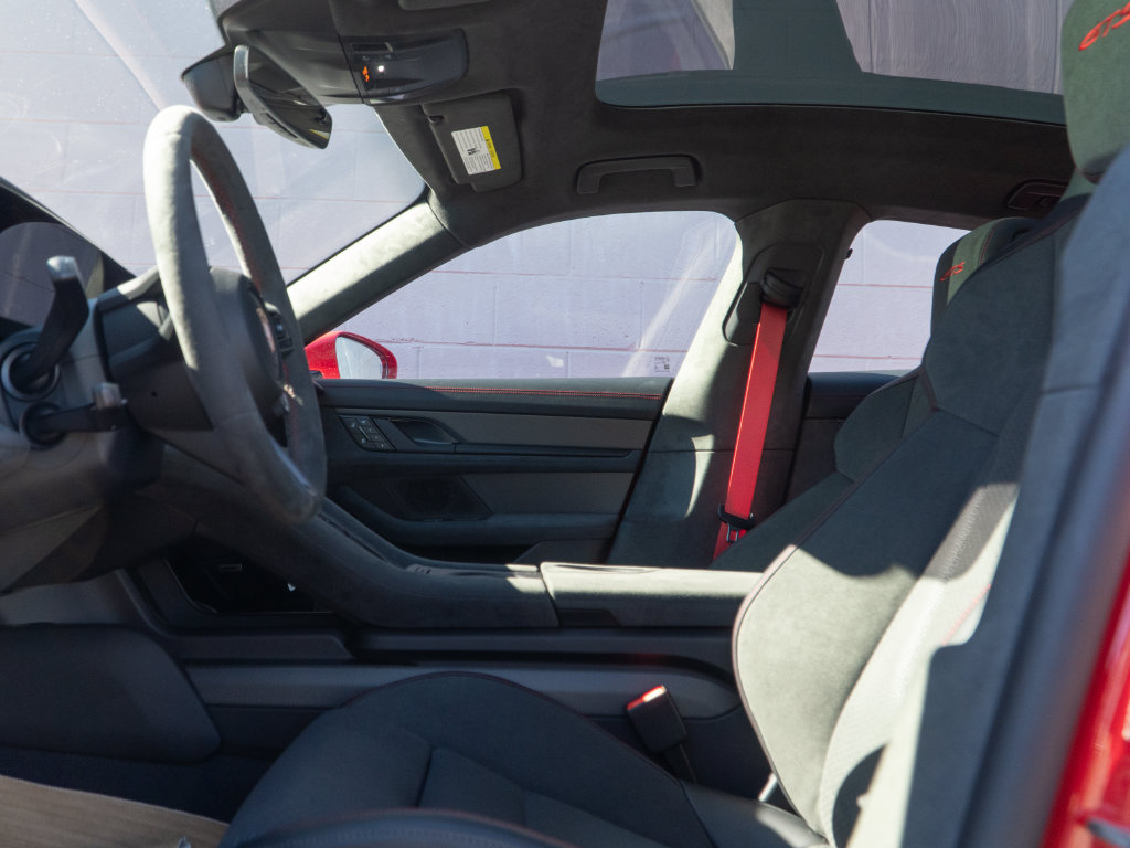 New 2026 Porsche Taycan GTS AWD/4WD image 18