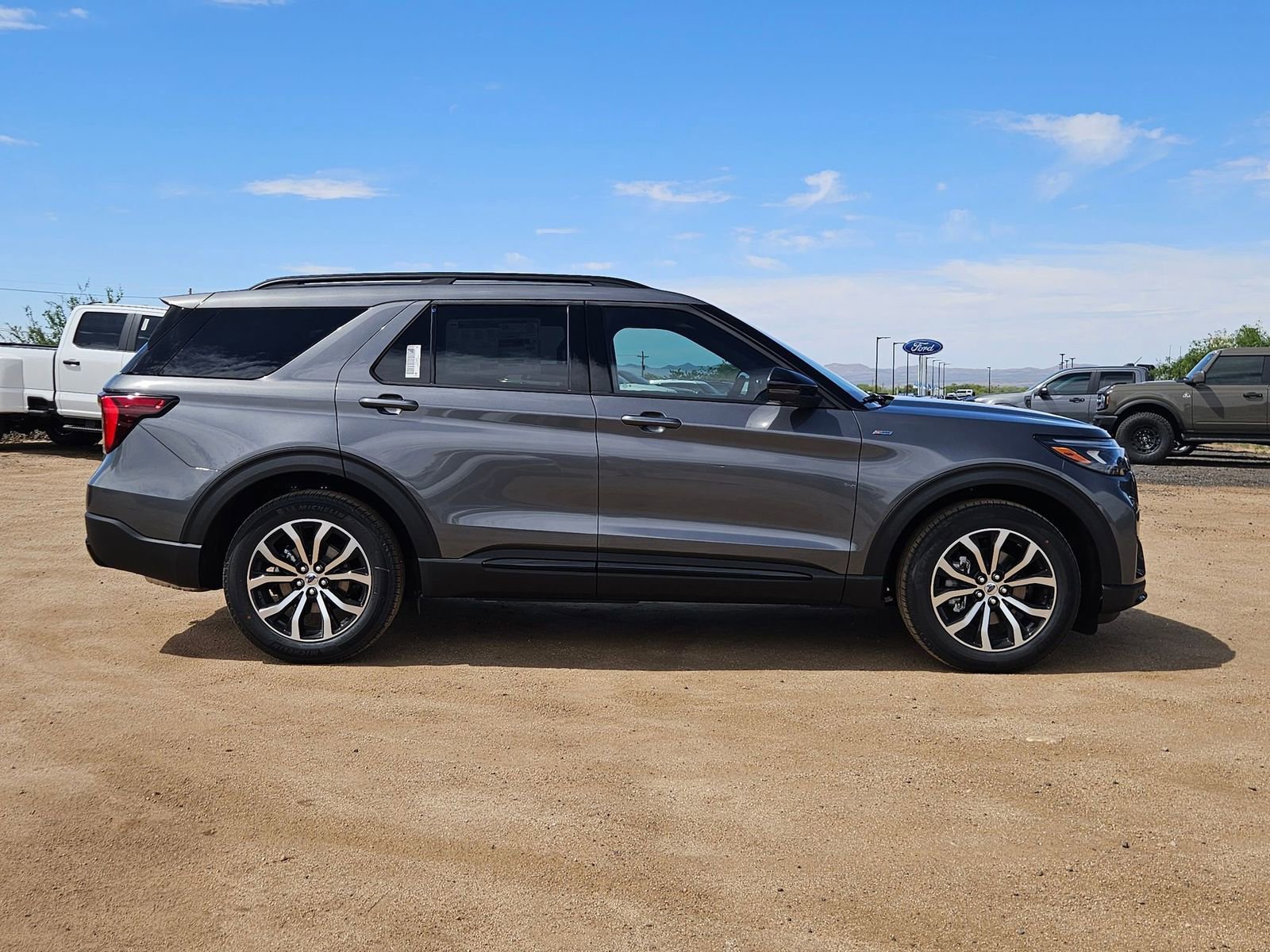 New 2026 Ford Explorer ST-Line image 4