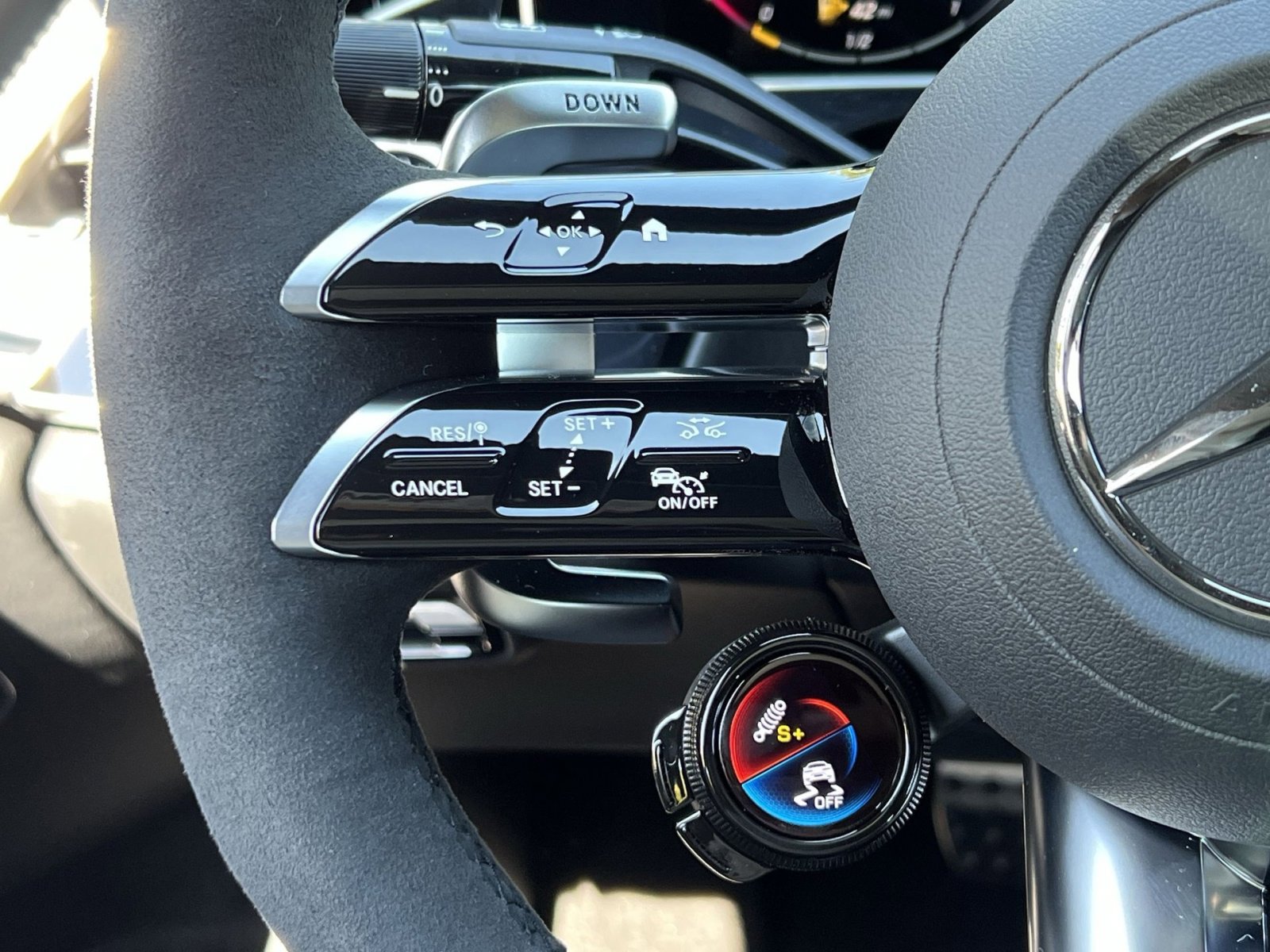 New 2026 Mercedes-Benz E 53 AMG e 4MATIC Sedan image 32