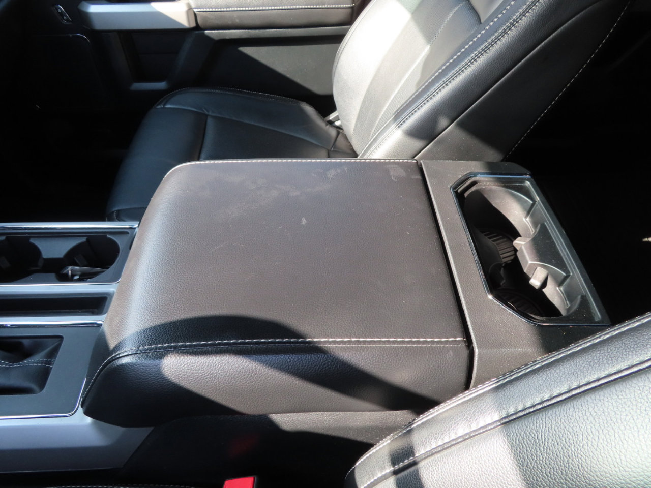 Used 2019 Ford F150 Lariat w/ Equipment Group 502A Luxury image 39