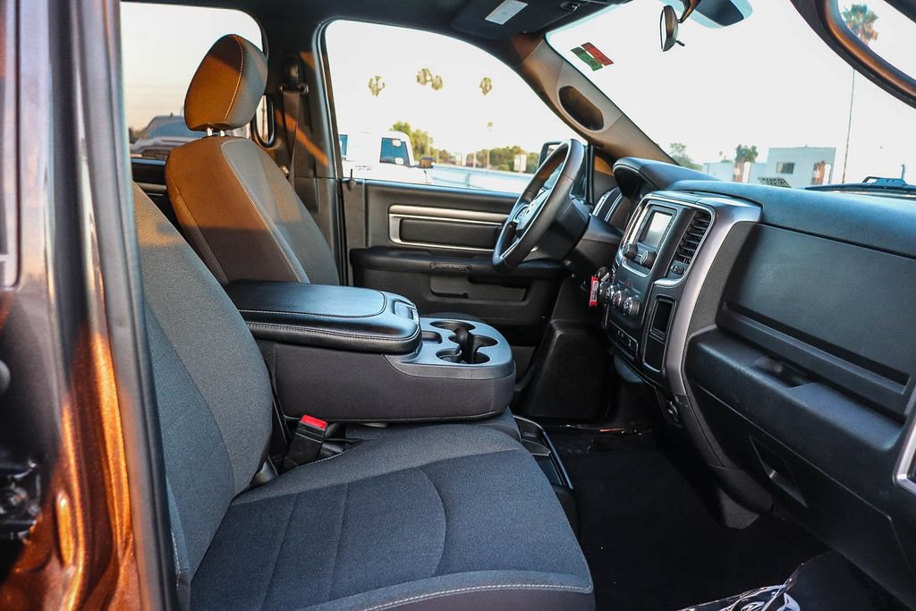 Used 2024 RAM 1500 Warlock AWD/4WD image 19