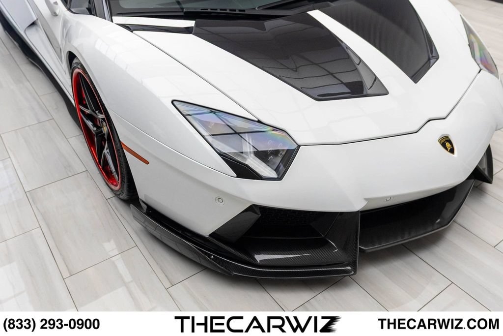 Used 2017 Lamborghini Aventador LP 700-4 AWD/4WD image 2
