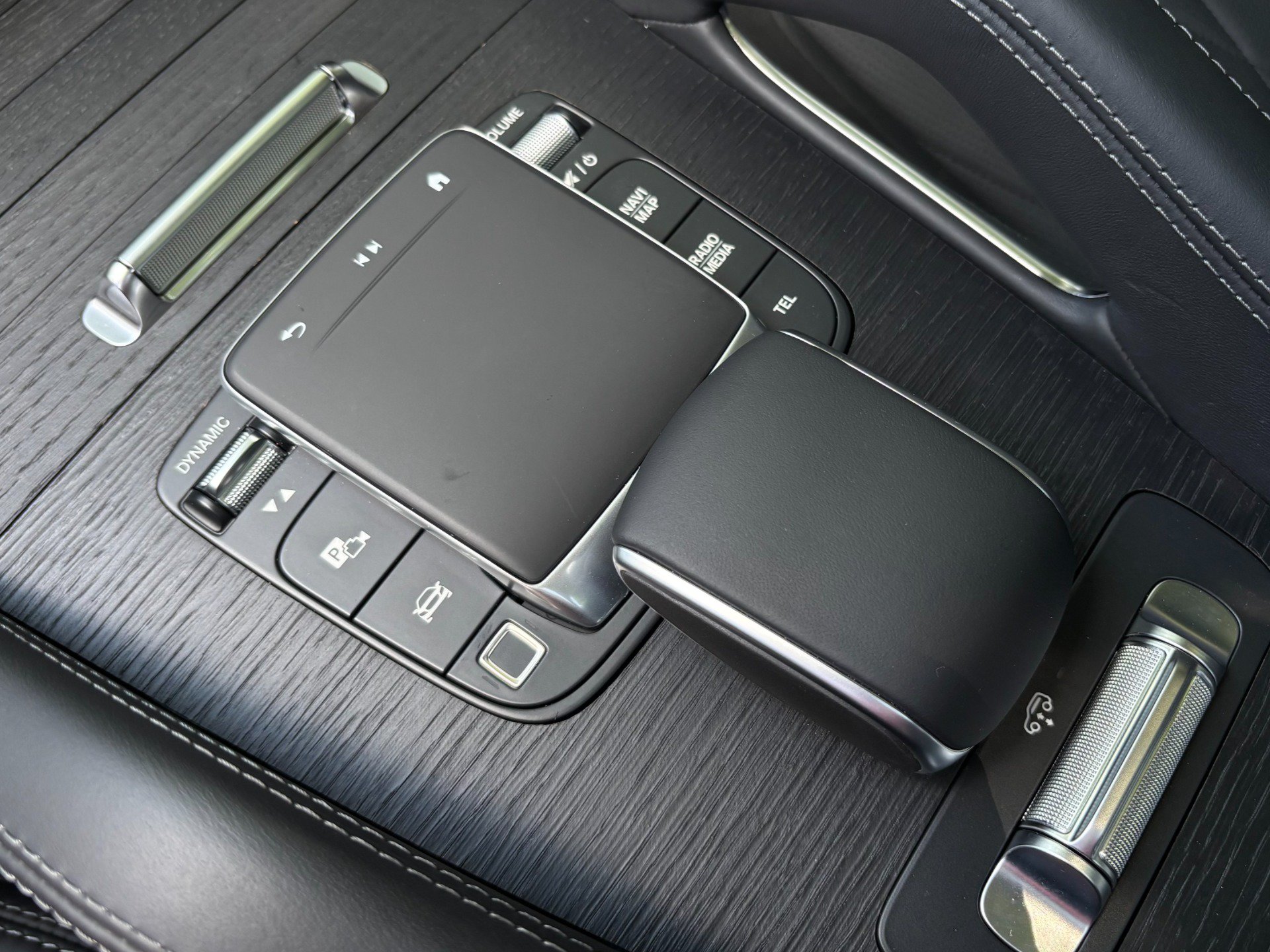Used 2025 Mercedes-Benz GLE 53 AMG 4MATIC Coupe image 29