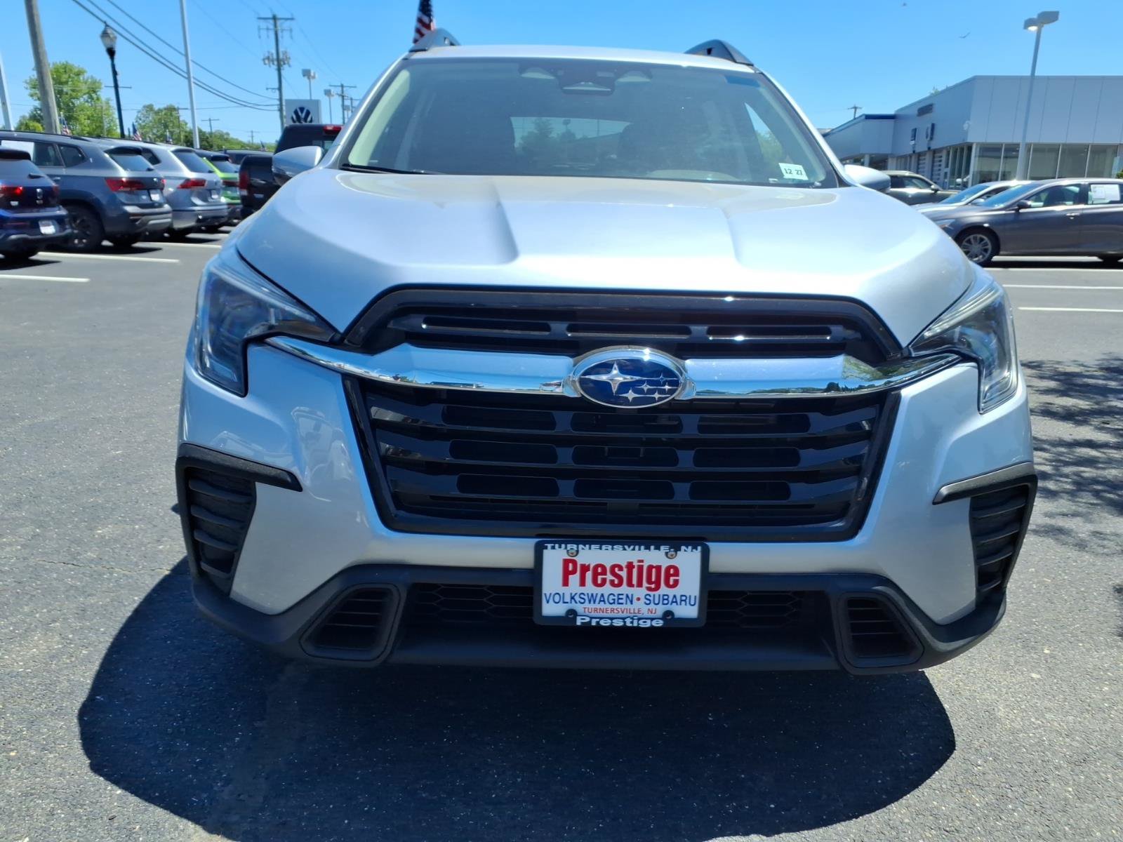 Certified 2023 Subaru Ascent Premium w/ Convenience Package AWD/4WD image 6