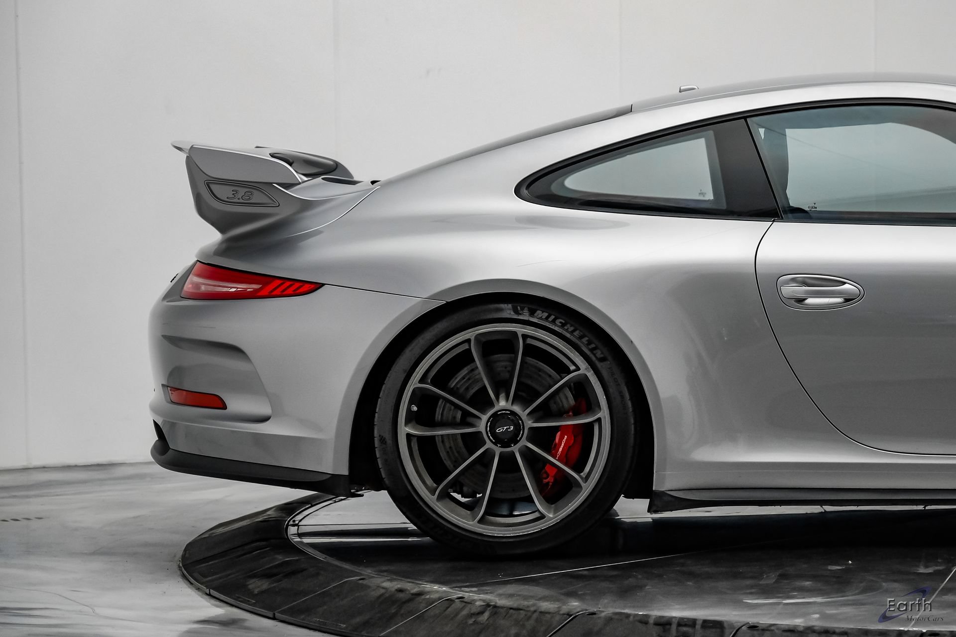 Used 2015 Porsche 911 GT3 RWD image 22
