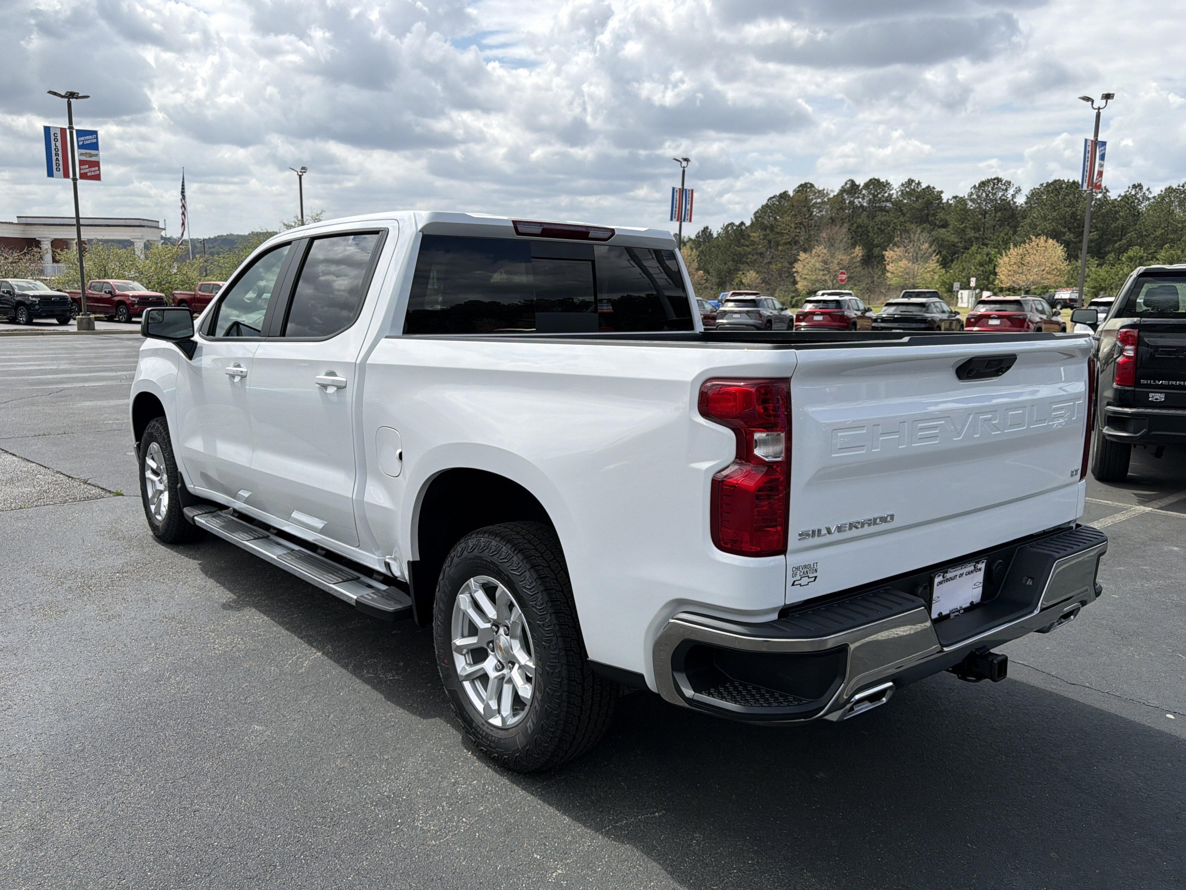 New 2026 Chevrolet Silverado 1500 LT w/ Z71 Off-Road Package image 7