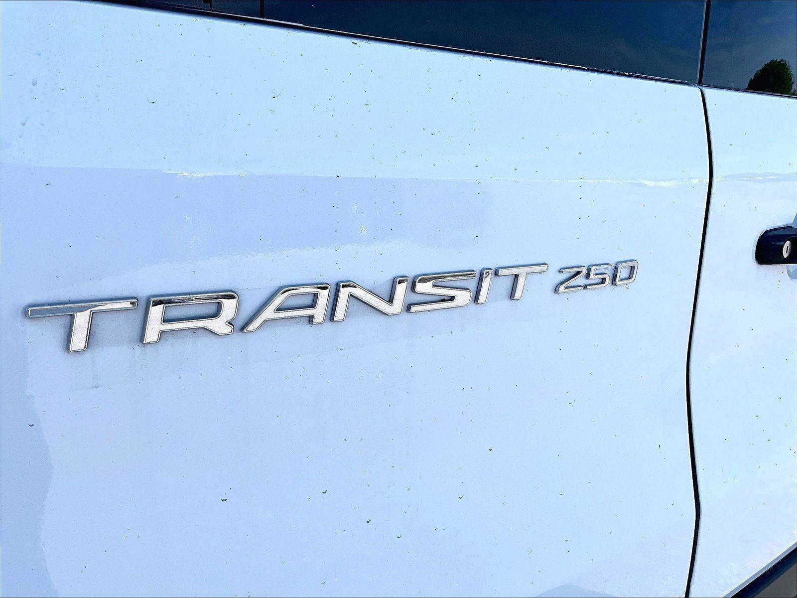Used 2024 Ford Transit 250 148 Medium Roof w/ Load Area Protection Package RWD image 13