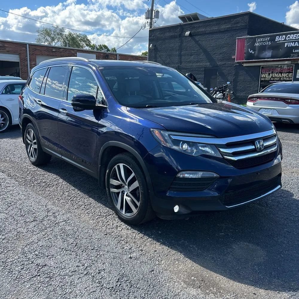 Used 2017 Honda Pilot Touring image 10