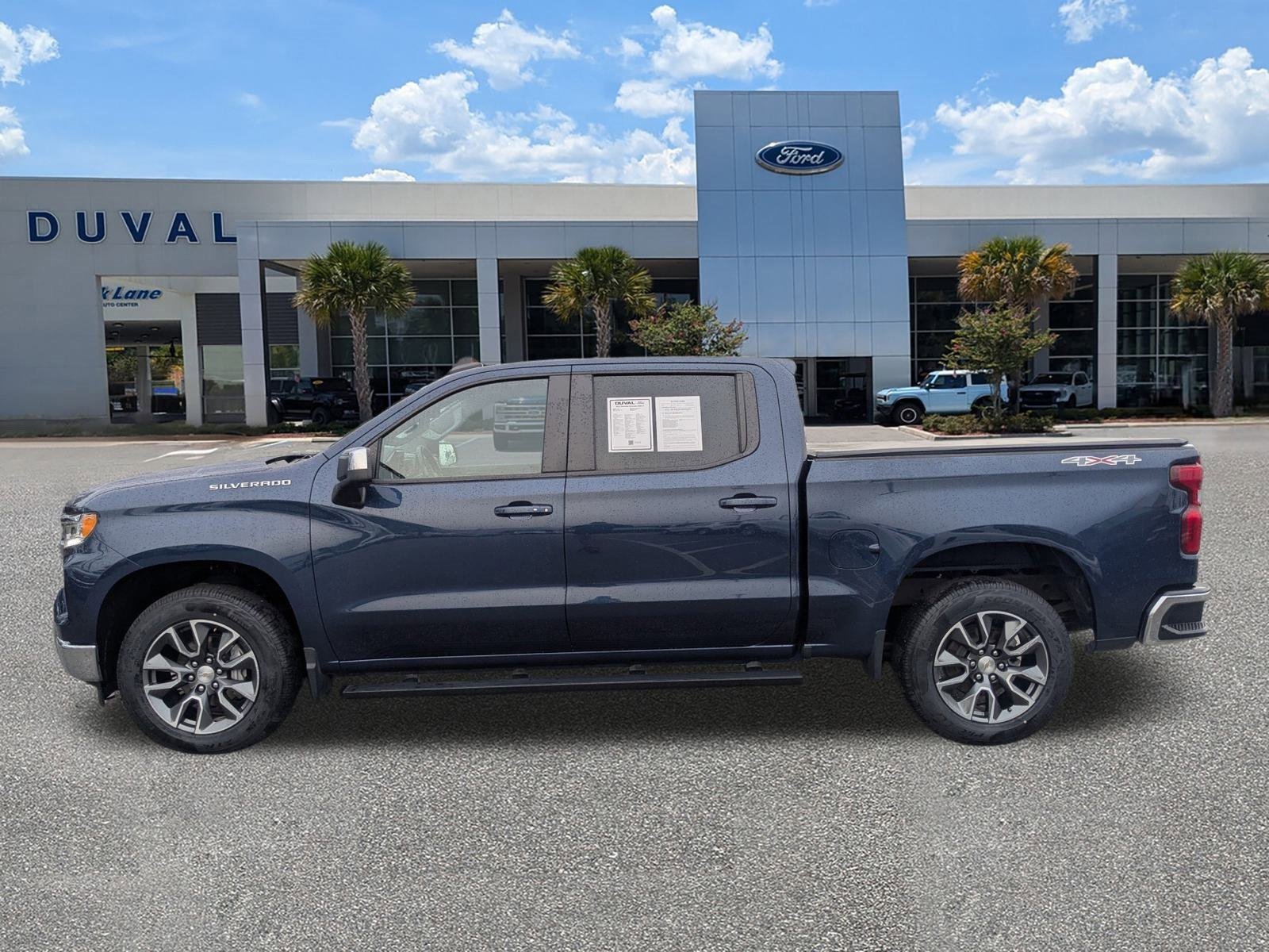 Used 2023 Chevrolet Silverado 1500 LT image 7