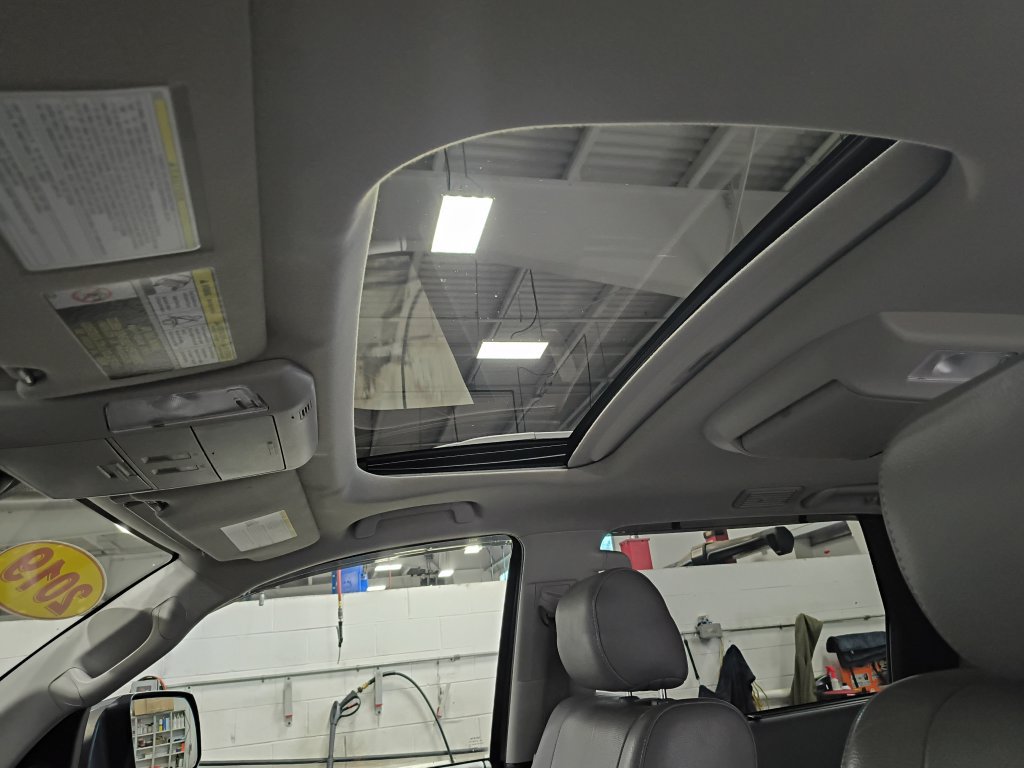 Used 2019 Toyota Sequoia Platinum AWD/4WD image 22