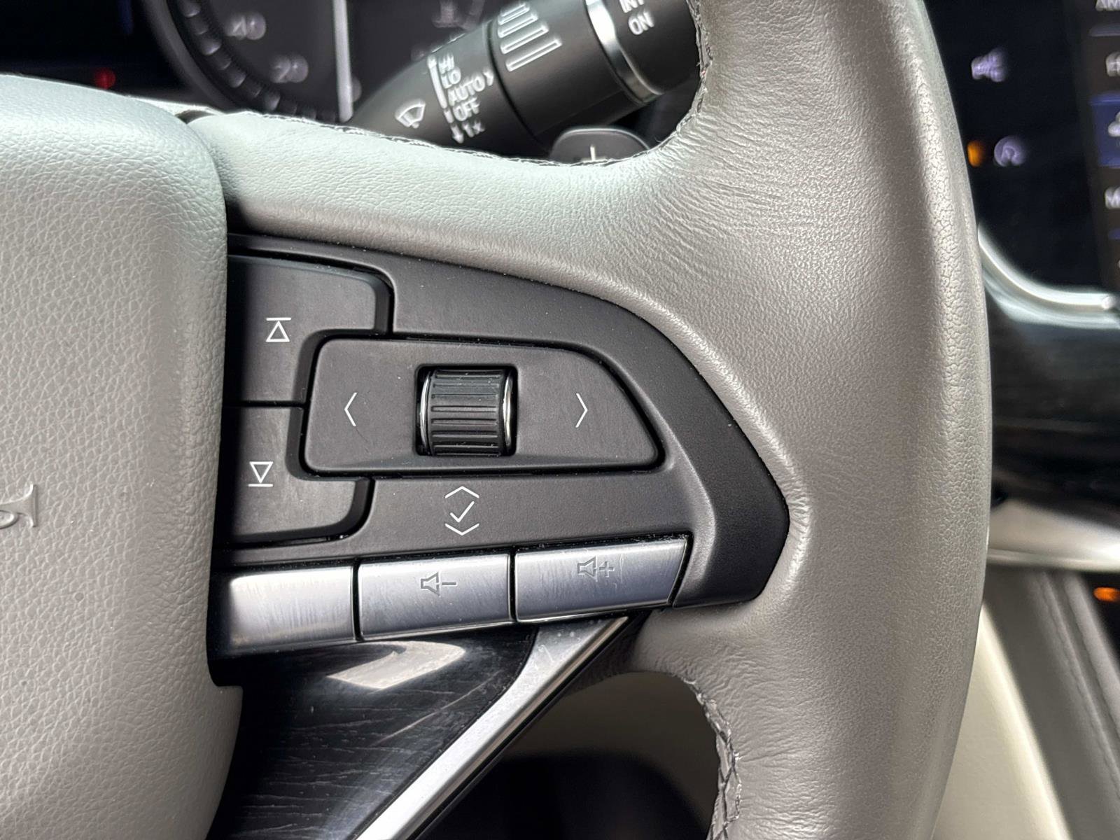 Used 2021 Cadillac XT6 Premium Luxury image 20