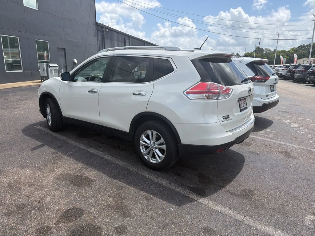 Used 2016 Nissan Rogue SV FWD image 3
