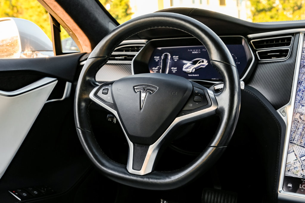 Used 2017 Tesla Model S 100D AWD/4WD image 13