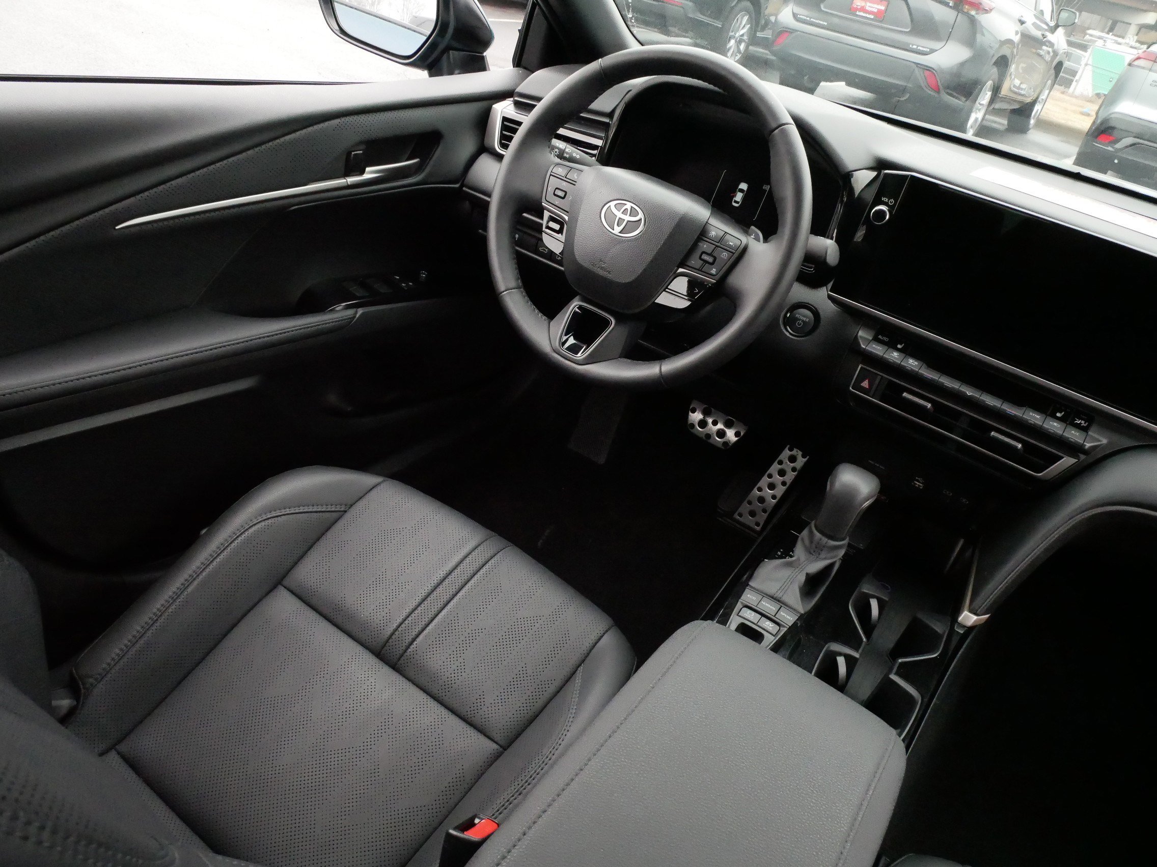 Certified 2025 Toyota Camry XSE FWD image 9
