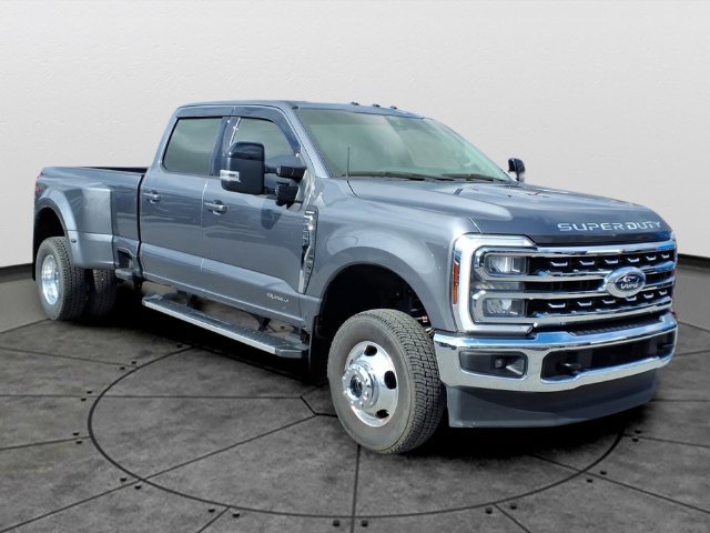 Used 2024 Ford F350 Lariat AWD/4WD image 2