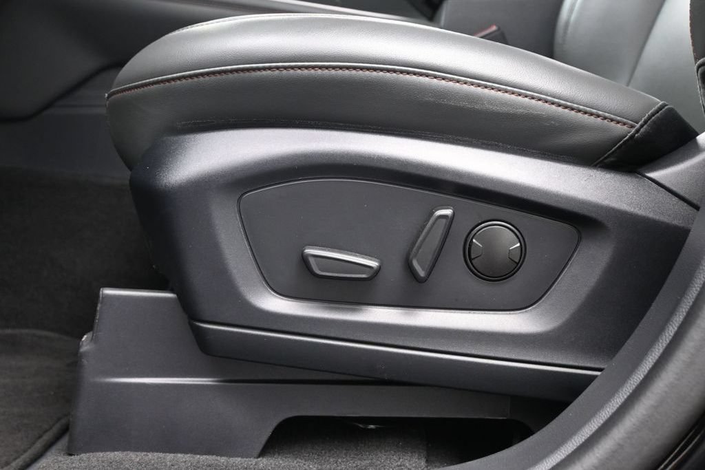 New 2025 Ford Explorer Active w/ Active Comfort Package AWD/4WD image 18