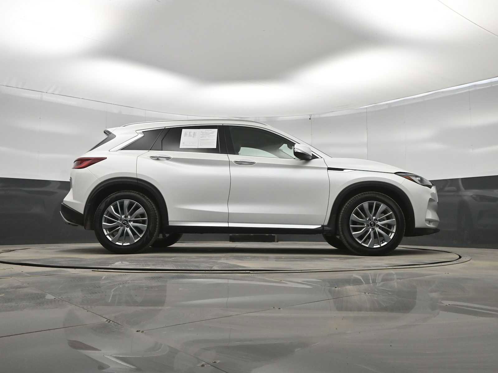 Used 2023 INFINITI QX50 Luxe image 35