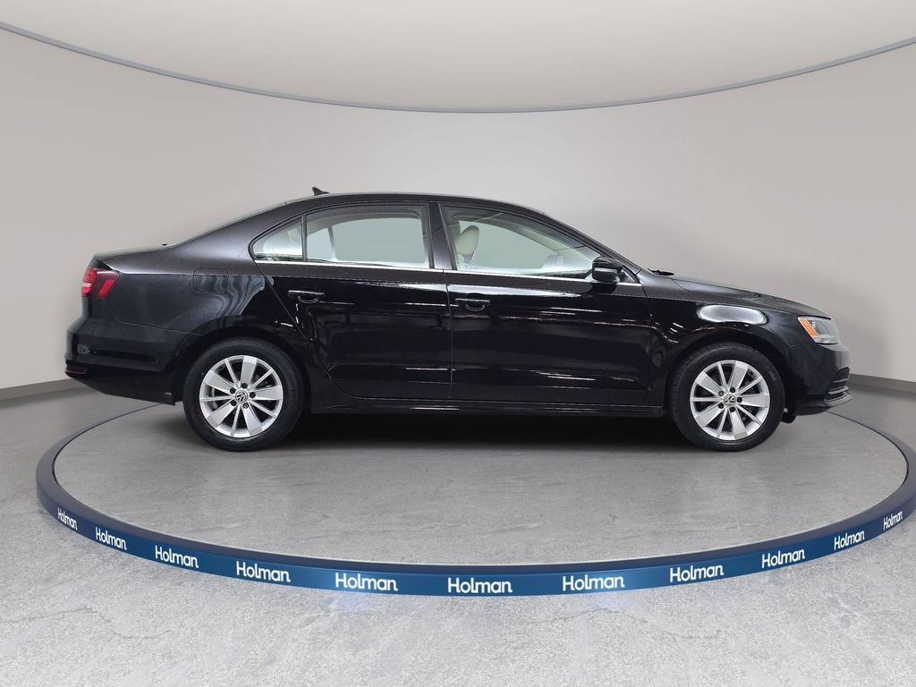 Used 2016 Volkswagen Jetta SE FWD image 5