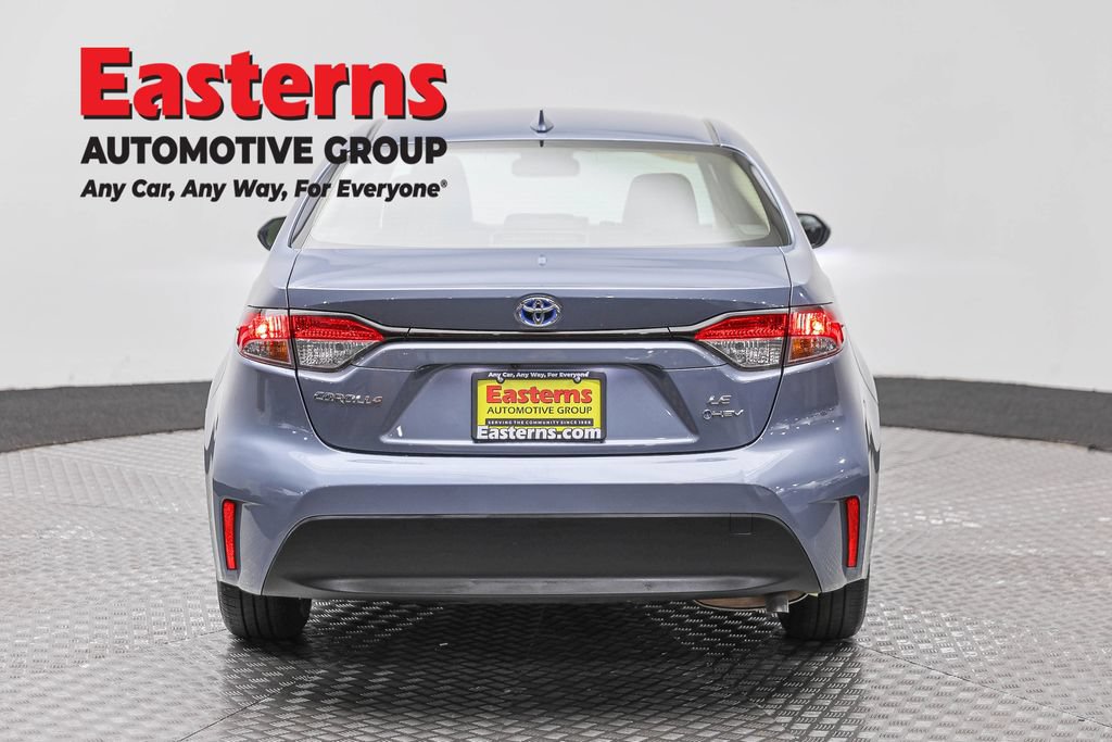 Used 2025 Toyota Corolla LE FWD image 6
