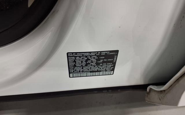 Used 2024 Volkswagen Atlas SEL Premium R-Line image 36