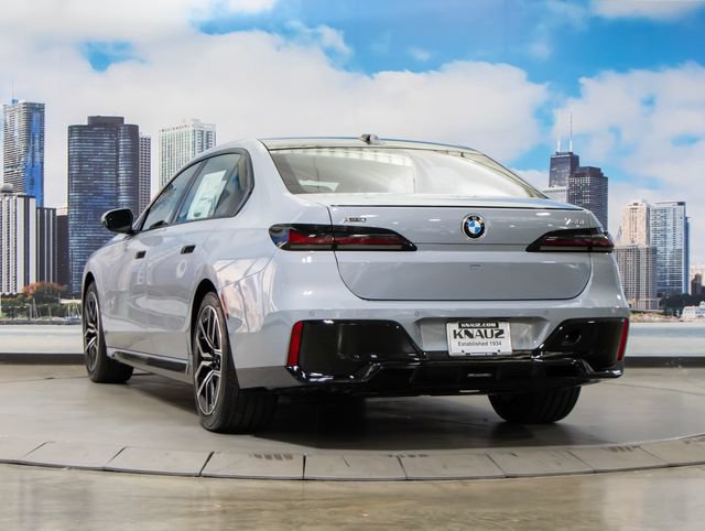 Used 2026 BMW 740i xDrive AWD/4WD image 9
