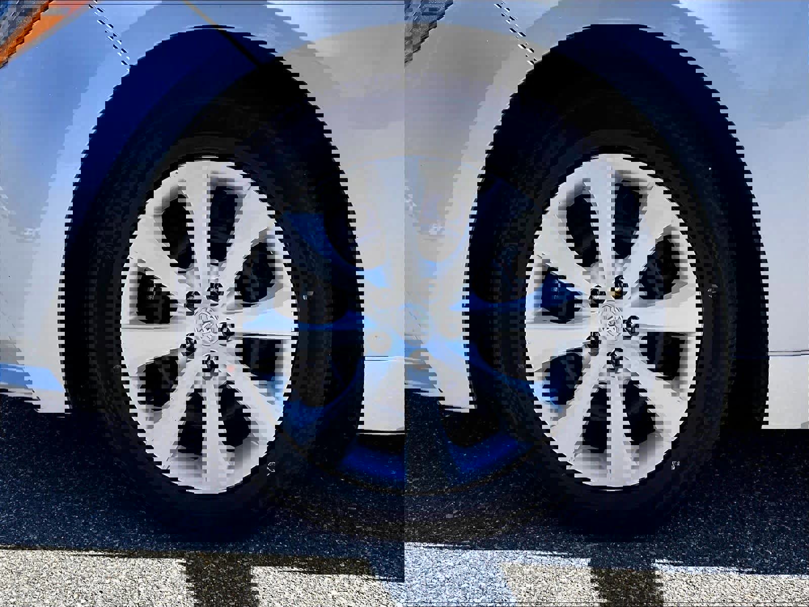 Used 2025 Toyota Corolla LE image 7