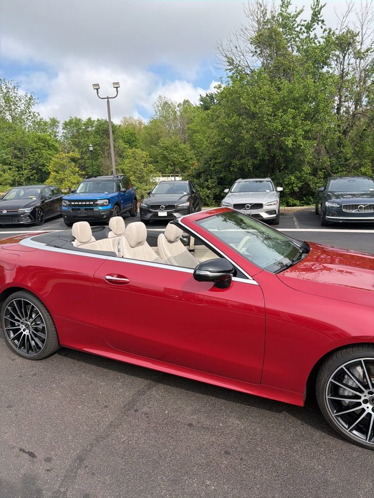 Used 2023 Mercedes-Benz E 450 4MATIC Cabriolet image 5