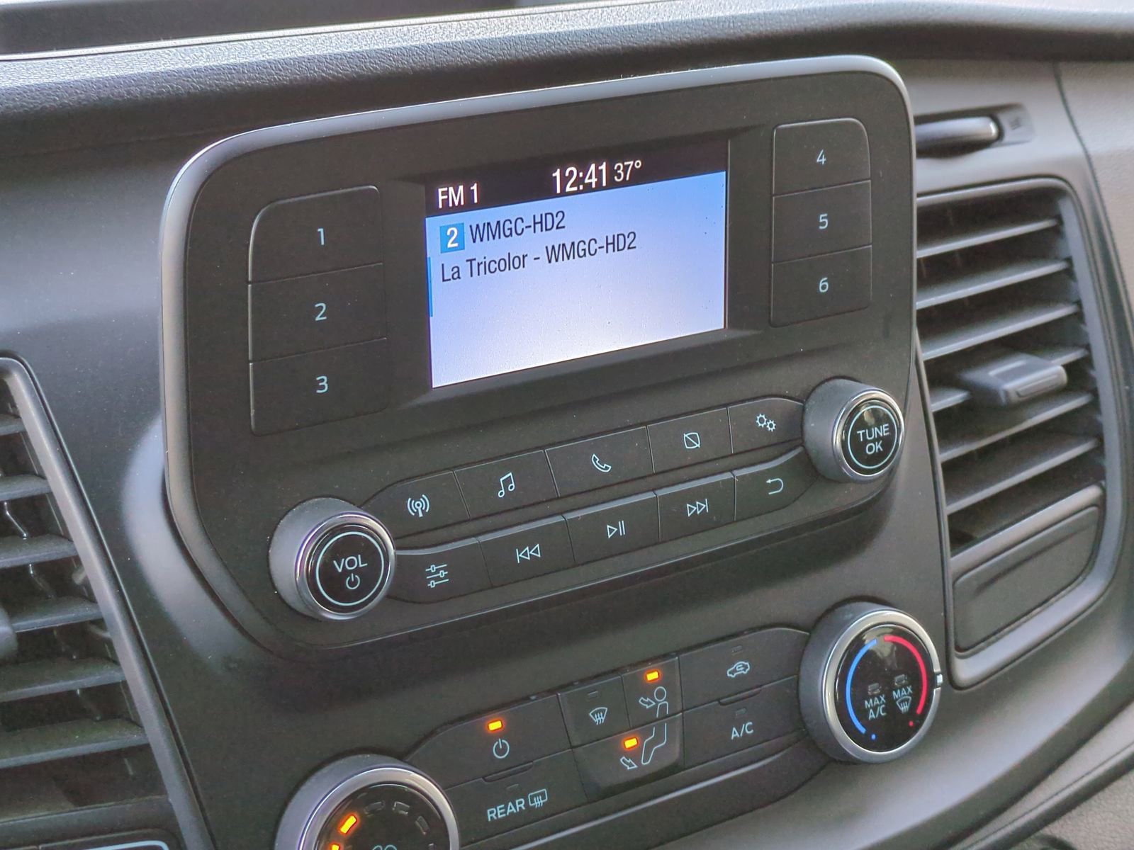 Used 2024 Ford Transit 250 Low Roof w/ Exterior Upgrade Package image 29