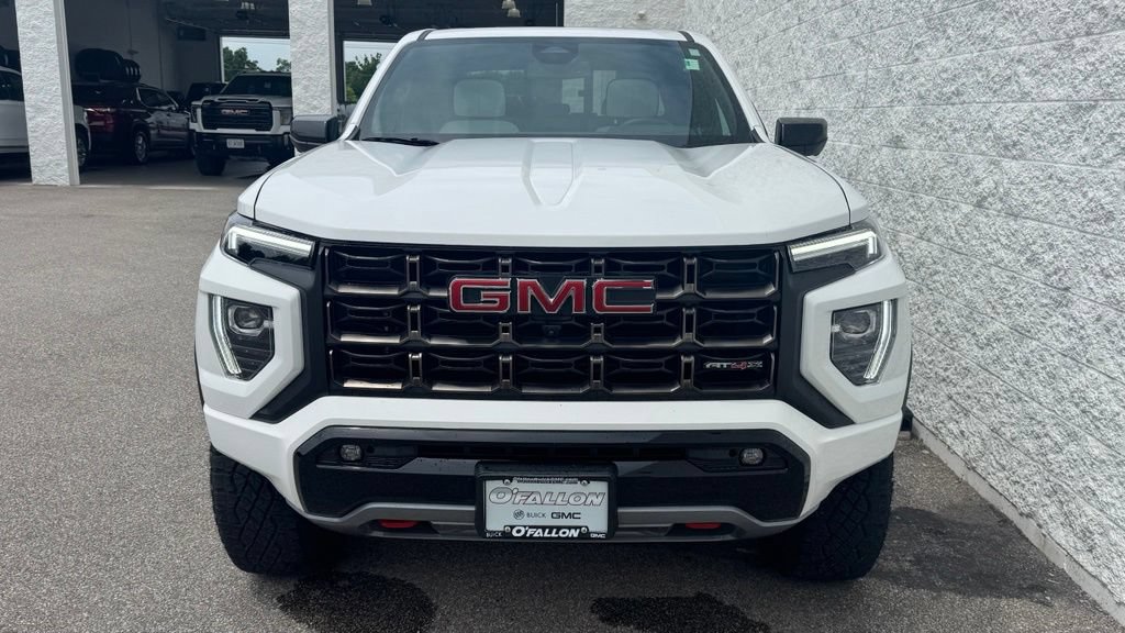 Used 2024 GMC Canyon AT4X AWD/4WD image 9