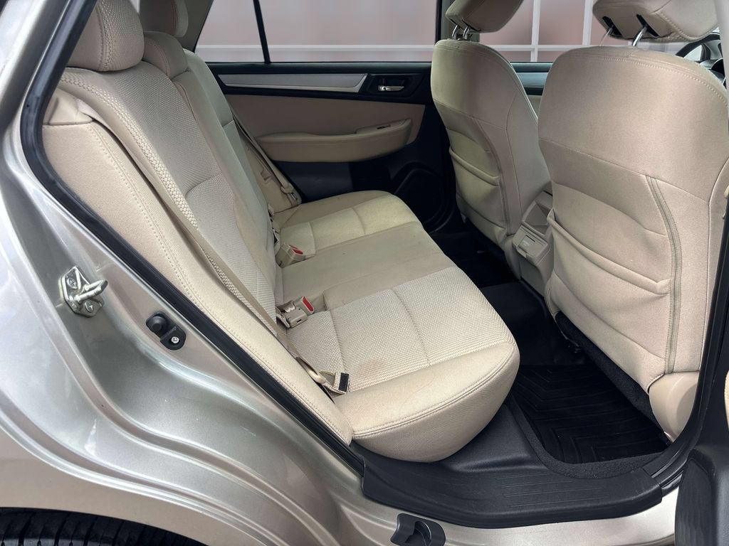 Used 2018 Subaru Outback 2.5i Premium AWD/4WD image 17