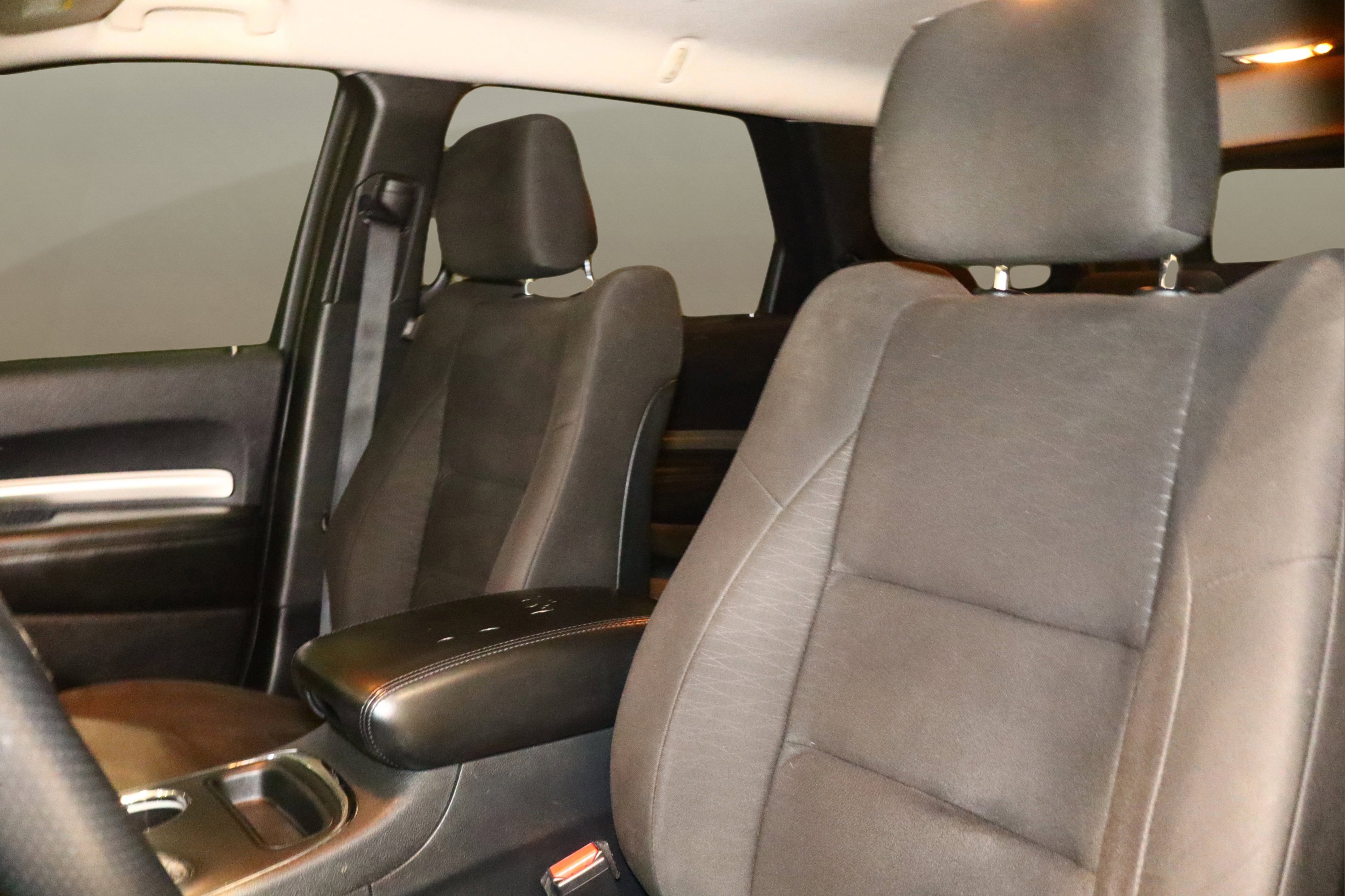 Used 2018 Dodge Durango SXT w/ 3rd Row Seating Group image 15