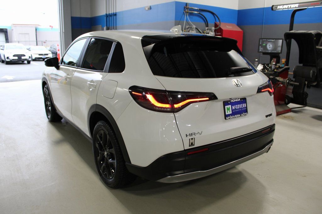 Used 2023 Honda HR-V Sport image 35