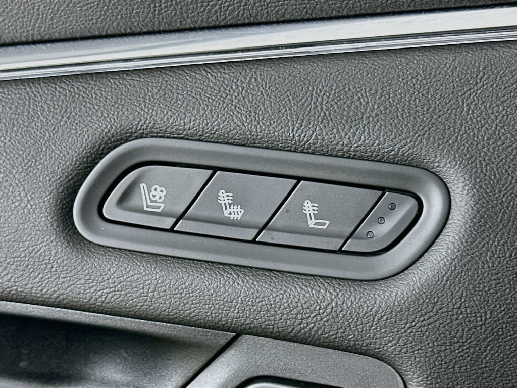 Used 2023 Cadillac Escalade Sport w/ Touring Package AWD/4WD image 26