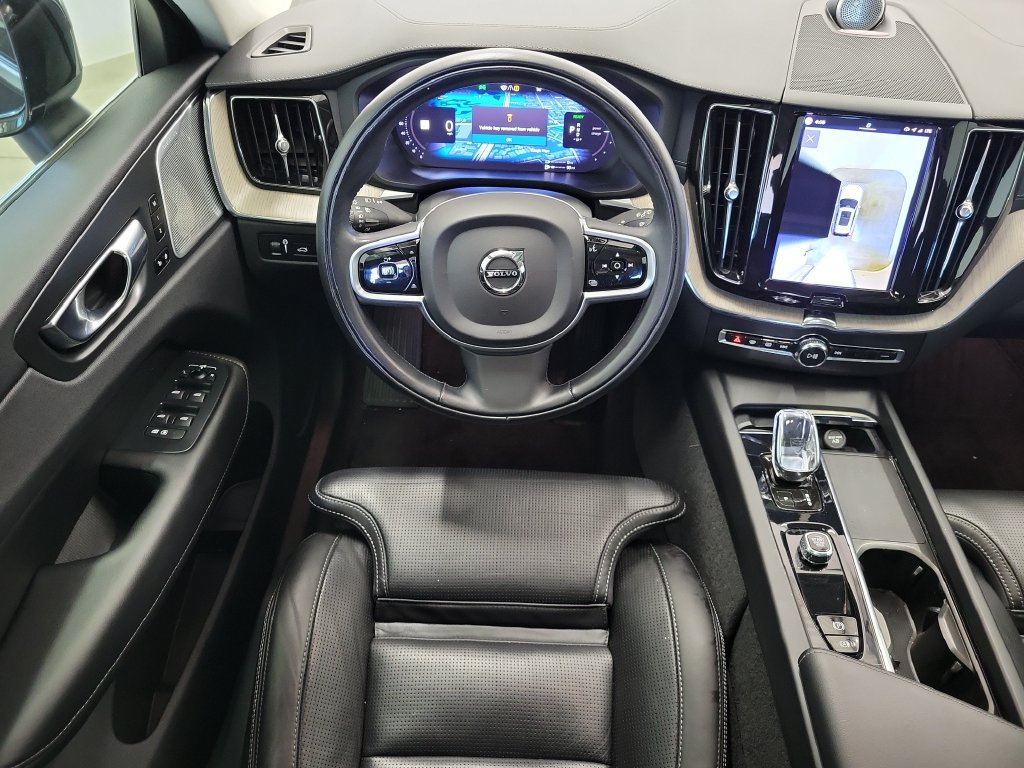 Used 2022 Volvo XC60 T8 Inscription w/ Advanced Package AWD/4WD image 22