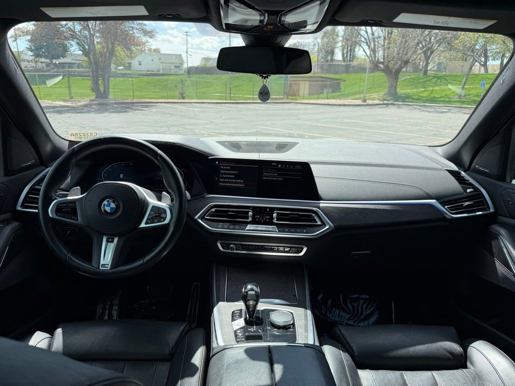 Used 2020 BMW X5 xDrive40i w/ M Sport Package image 12