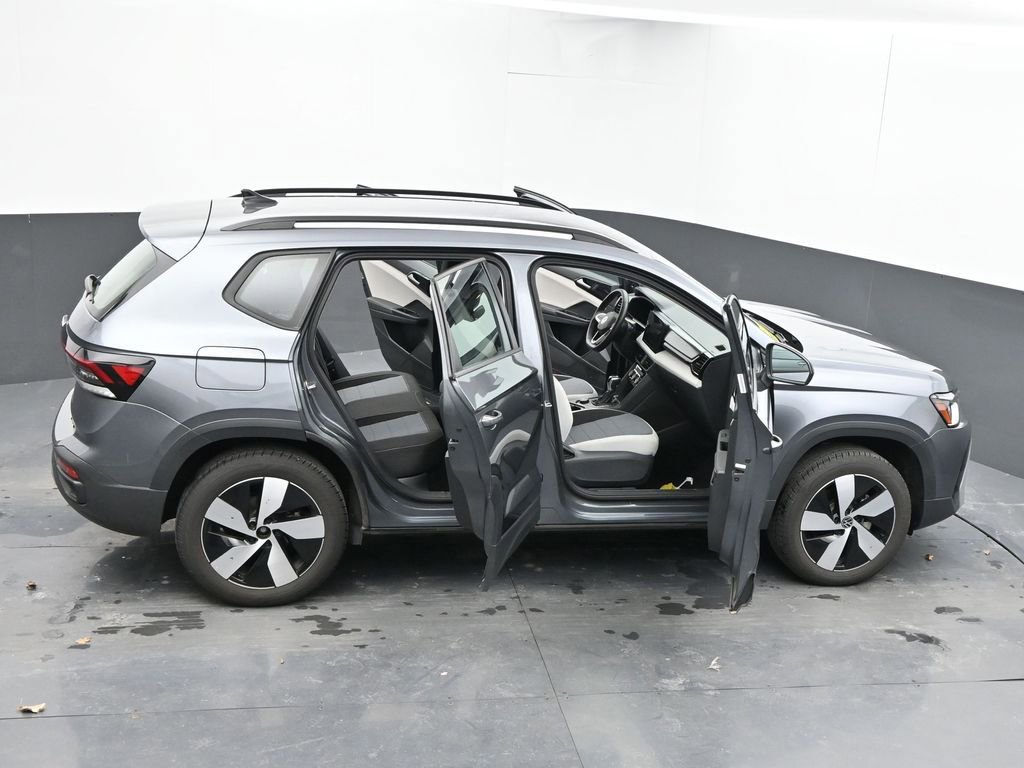 Used 2025 Volkswagen Taos S image 59