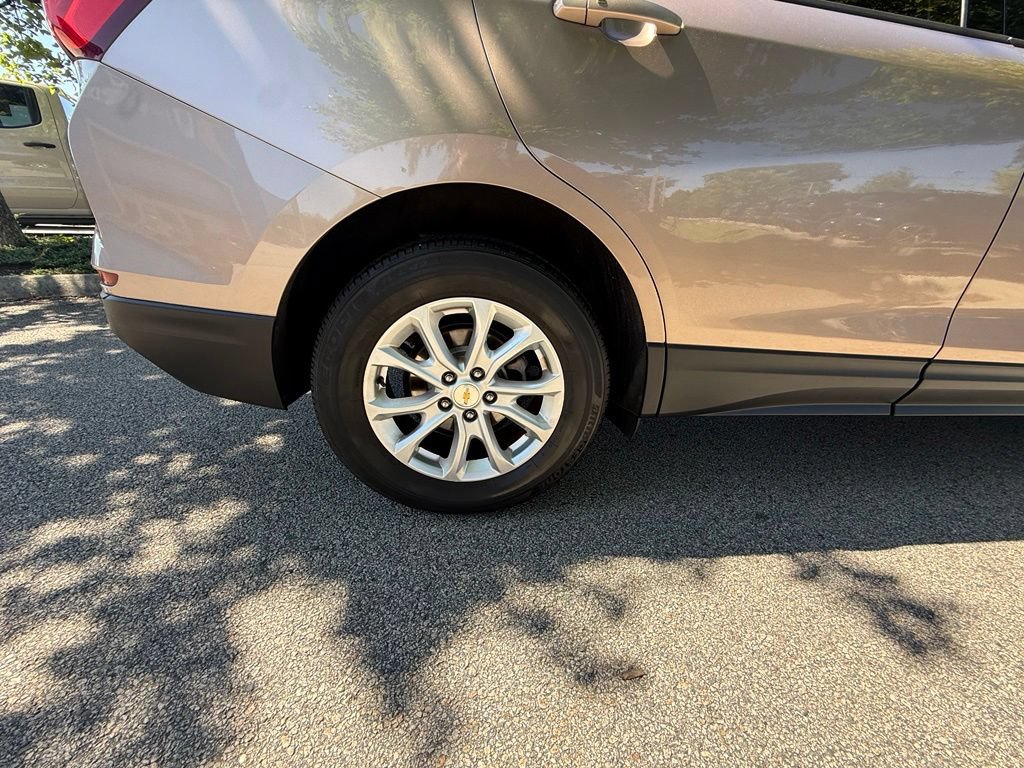 Used 2019 Chevrolet Equinox LS w/ LS Convenience Package AWD/4WD image 31
