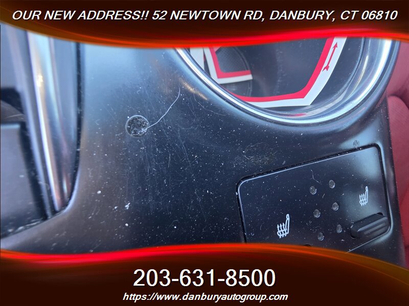 Used 2019 Toyota Camry XSE FWD image 11