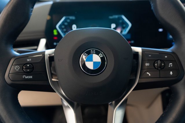 Used 2024 BMW X1 xDrive28i w/ Technology Package image 25