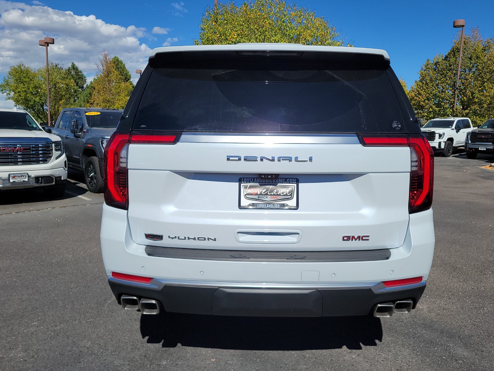 New 2026 GMC Yukon XL Denali w/ Denali Reserve Package AWD/4WD image 12
