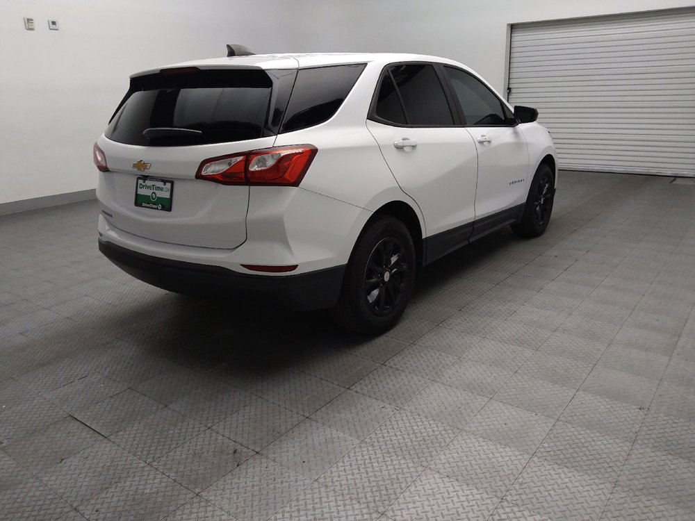 Used 2020 Chevrolet Equinox LS w/ LS Convenience Package FWD image 9