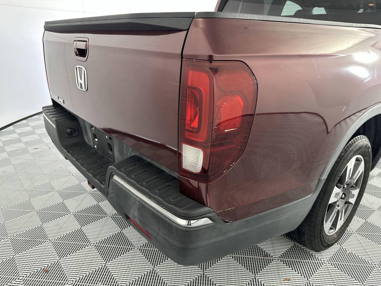 Used 2017 Honda Ridgeline RTL-T image 26