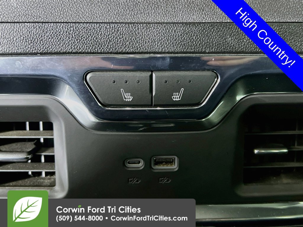 Used 2024 Chevrolet Silverado 3500 High Country w/ High Country Premium Package AWD/4WD image 29