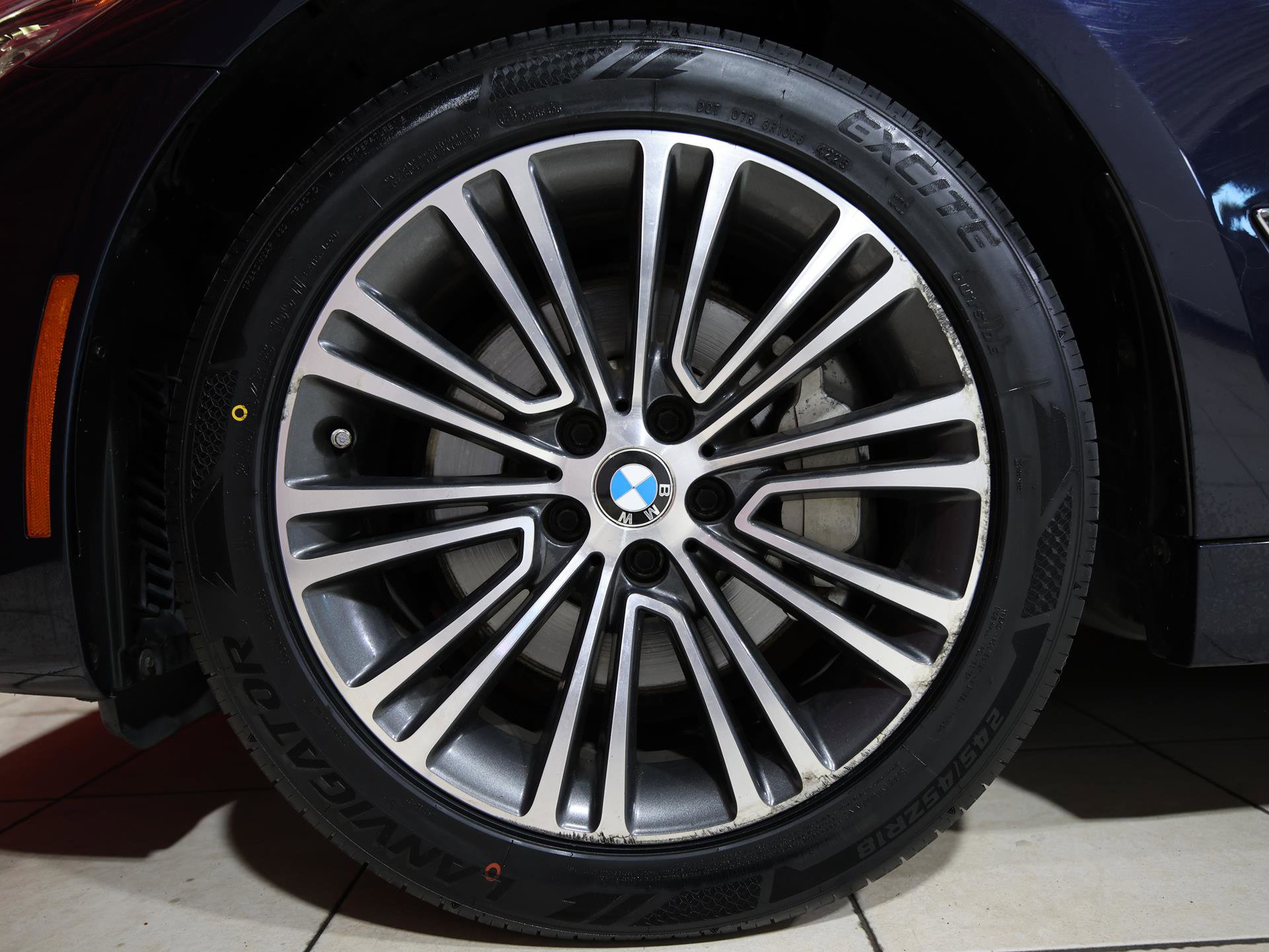 Used 2018 BMW 530i xDrive image 7