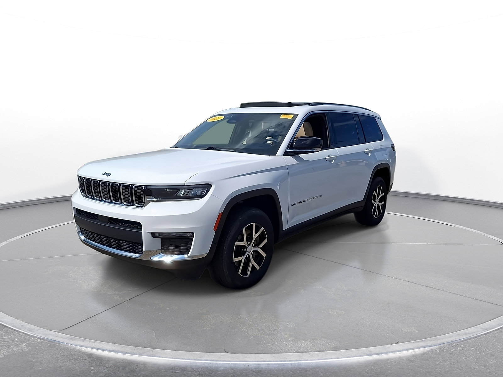 Used 2023 Jeep Grand Cherokee L Limited AWD/4WD image 4
