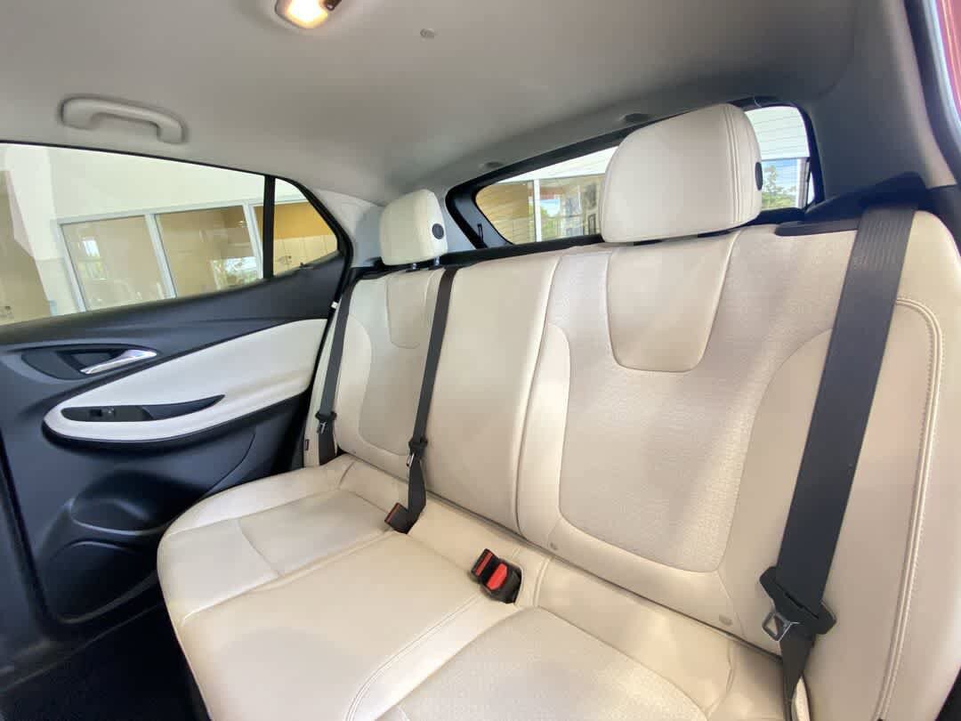 Used 2021 Buick Encore GX Preferred AWD/4WD image 23